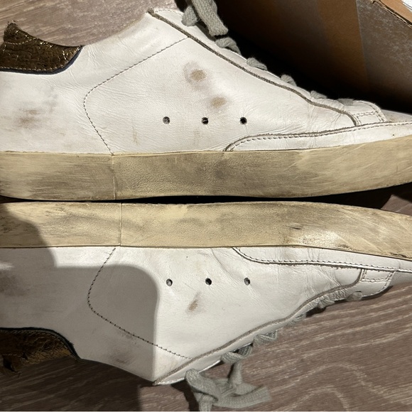 Golden Goose Superstar Sneakers with Gold and Gray Accents - Picture 3 of 4